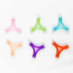 Flexible Magnetic Triangles 6 pc
