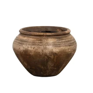 Distressed Planter Pot