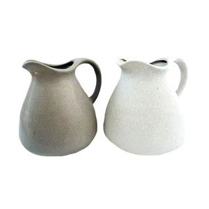 2 Asst Vases