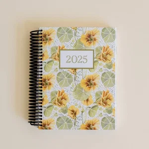 Classic Weekly Planner 2025
