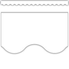 Image of White Scalloped Border Trim
