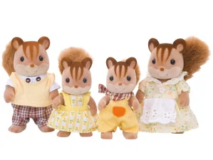 Walnut Squirrel Family