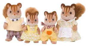 BL Walnut Squirrel Family