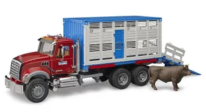 Mack Granite Cattle Transportation