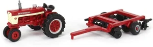1:64 Farmall 460 Tractor with Disk