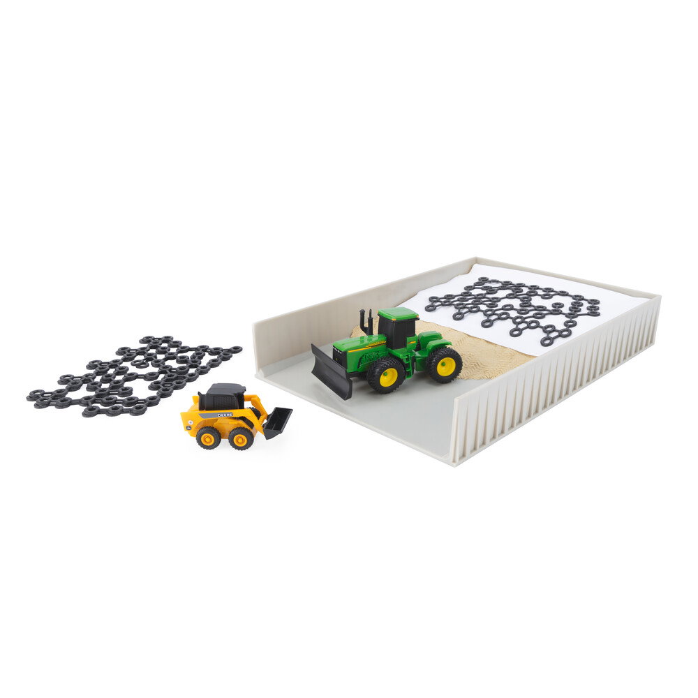 1:64 John Deere Silage Bunker Playset